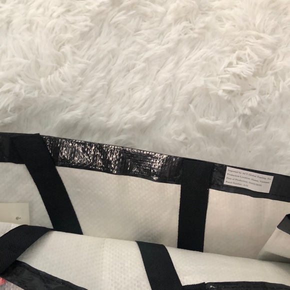 The Christmas Tree Shop Scull Reusable Shopping Bag NWT - Picture 5 of 7